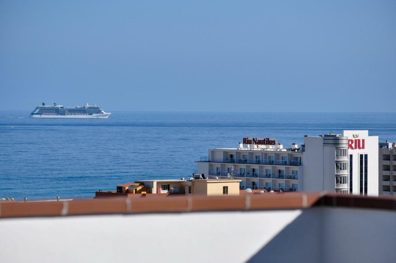 Atico Duplex Con Vistas Al Mar. Dos Plazas De Garaje Apartment Torremolinos Exterior photo